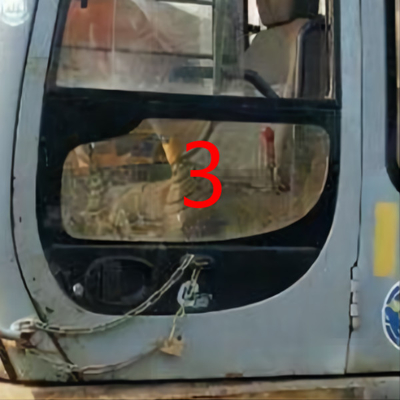 820mm ऊँचाई HITACHI खुदाई ग्लास बायाँ दरवाजा निचली स्थिति NO.3